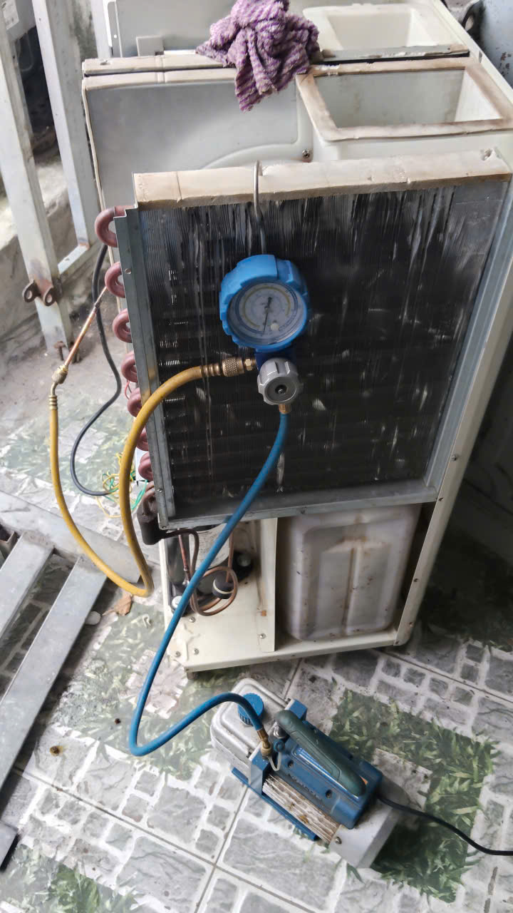 nap-gas-may-lanh-go-vap-dien-may-an-thinh